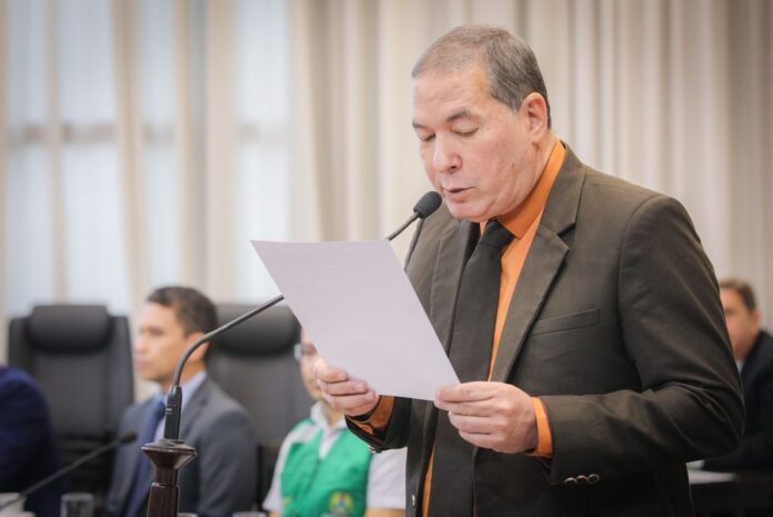 chico-viga-destaca-avanco-institucional-e-importancia-dos-20-anos-da-acreprevidencia