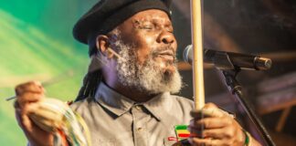 mestre-negoativo-leva-historia-negra-de-minas-gerais-para-os-palcos