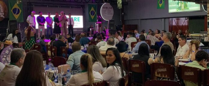 estado-reforca-apoio-as-associacoes-comerciais-durante-posse-da-nova-diretoria-da-federacre