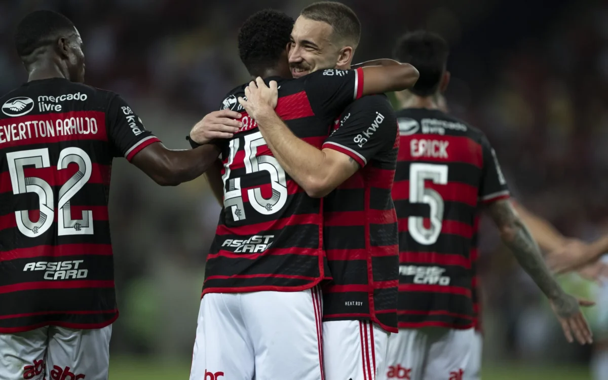 Flamengo empata Atlético-MG no Maracanã e adia a confirmação do título do Brasileirão