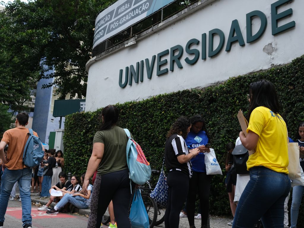 Tema da redação do Enem ajuda a debater etarismo, dizem professores – Cidade AC News Tema da redação do Enem ajuda a debater etarismo, dizem professores | Cidade AC News – Notícias do Acre
