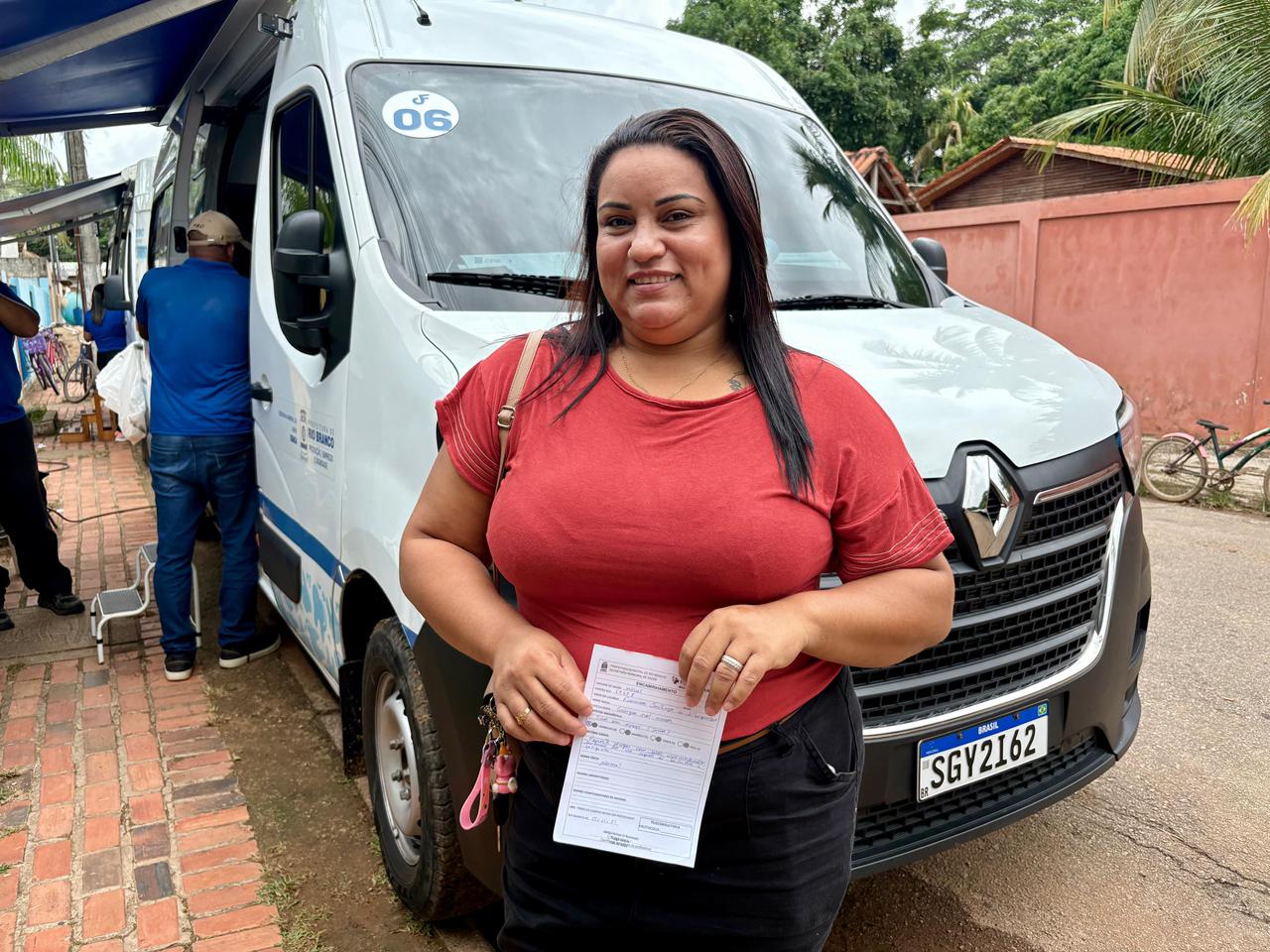 Foto da servidora Francisca Santiago