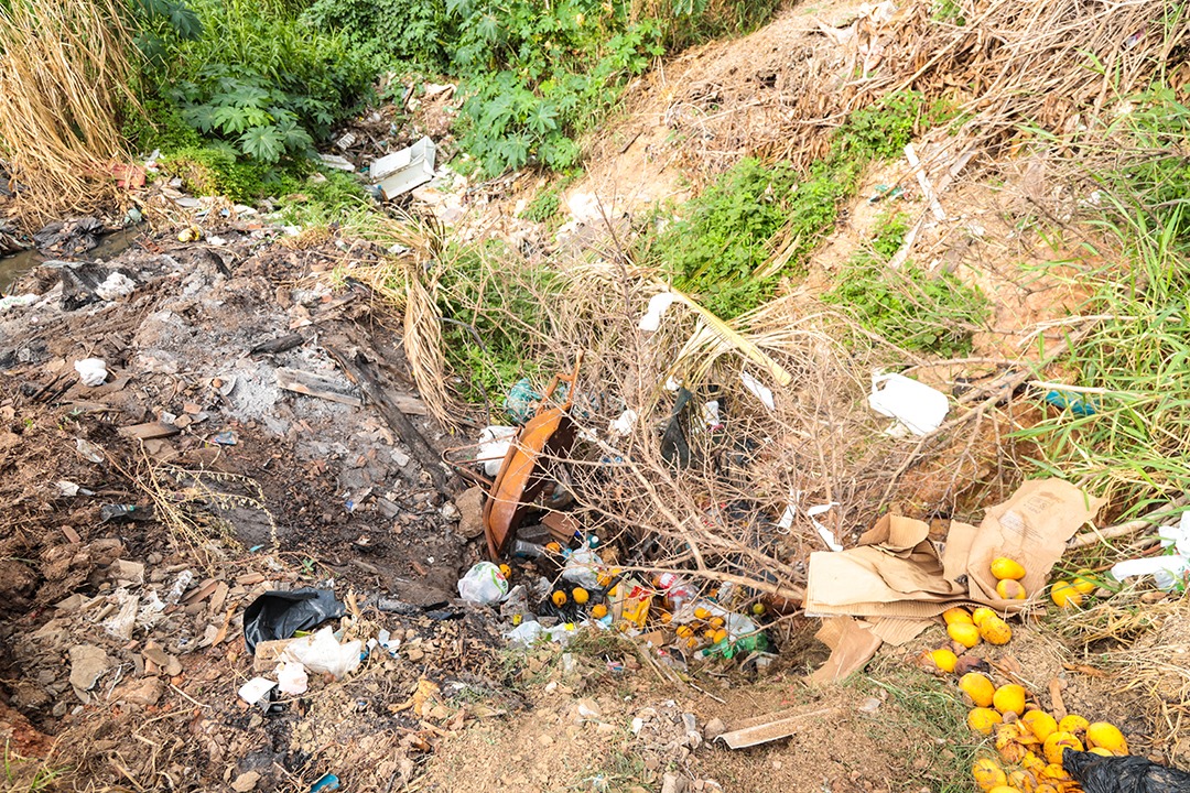 Foto do local de desbarrancamento