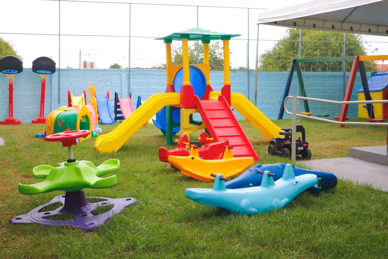 Prefeitura reinaugura e credencia a Escola Luiza Carneiro Dantas 2 1