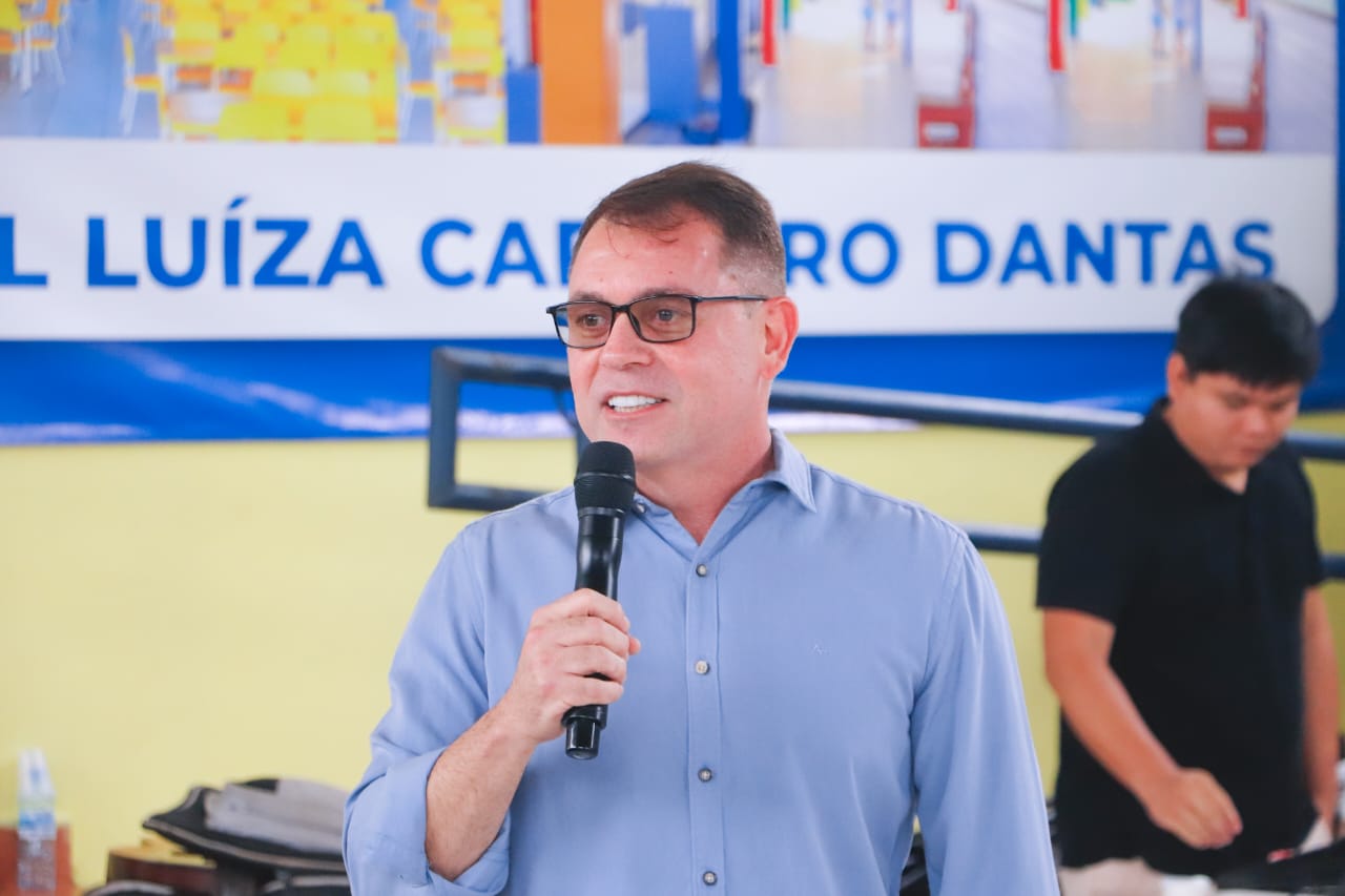 Prefeitura reinaugura e credencia a Escola Luiza Carneiro Dantas 27