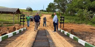 Deracre e Prefeitura de Mâncio Lima concluem ponte sobre o Igarapé Branco, no Ramal do Batoque
