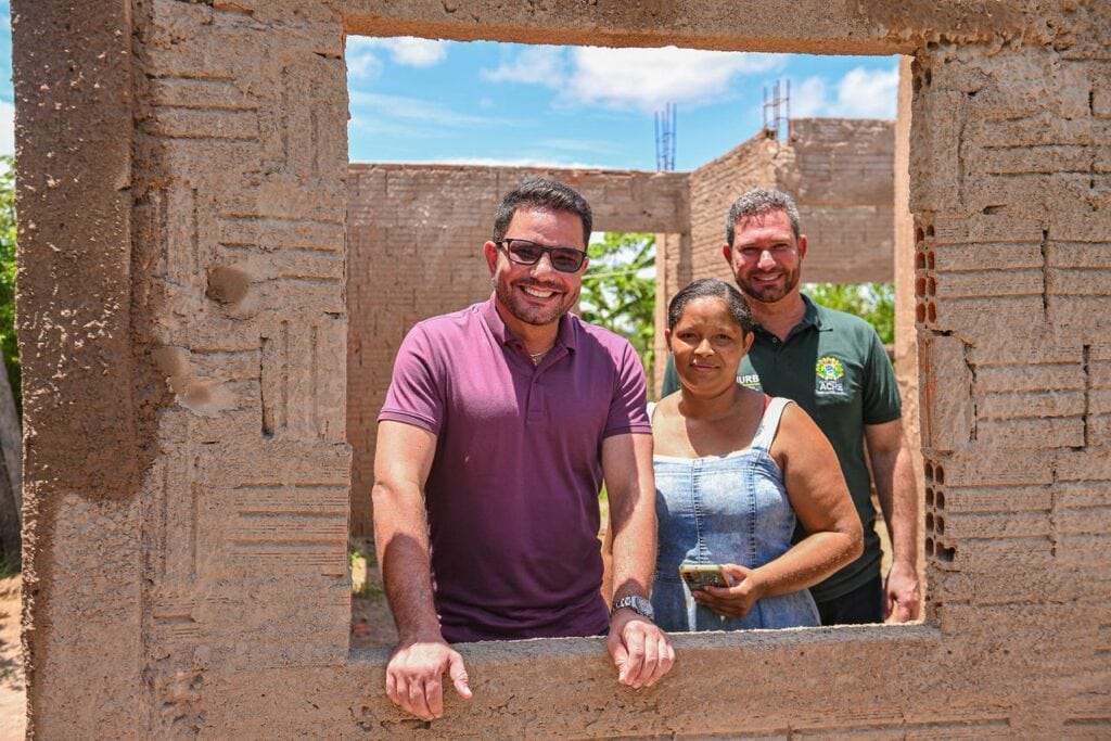 Governador Gladson Camelí realiza visita técnica a unidades habitacionais em construção no Bujari | Cidade AC News – Notícias do Acre