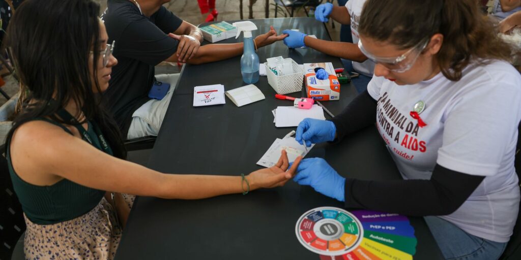 acao-no-df-oferece-testagem-rapida-e-informacao-sobre-hiv/aids
