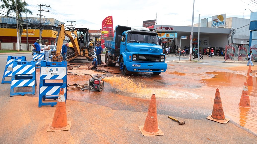 prefeitura-atua-para-restabelecer-abastecimento-de-agua-nos-bairros-cadeia-velha-e-habitasa