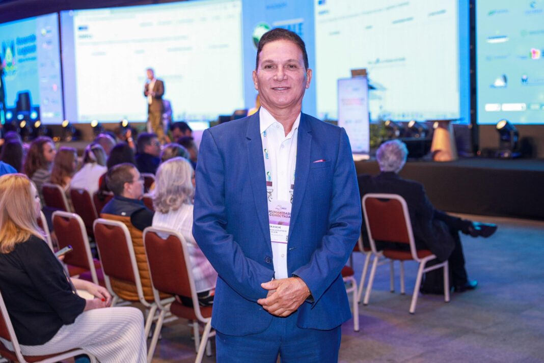 consultor-legislativo-da-aleac-e-eleito-vice-presidente-da-anacol