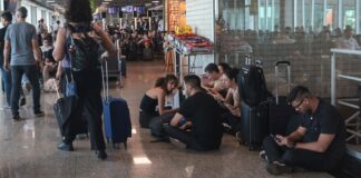 Passageiros de Congonhas relatam cansaço e falta de suporte de aéreas passageiros-de-congonhas-relatam-cansaco-e-falta-de-suporte-de-aereas