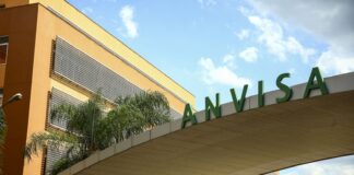 anvisa-proibe-comercializacao-de-perfume-e-maquiagem-capilar