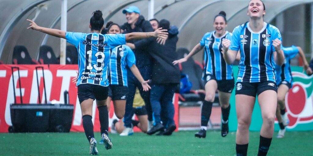 Com emoção, Grêmio e Flamengo avançam à final da Copinha Feminina – Cidade AC News com-emocao,-gremio-e-flamengo-avancam-a-final-da-copinha-feminina