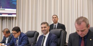 nicolau-junior-destaca-produtividade-da-aleac-e-afirma-que-casa-entra-em-recesso-com-pautas-resolvidas