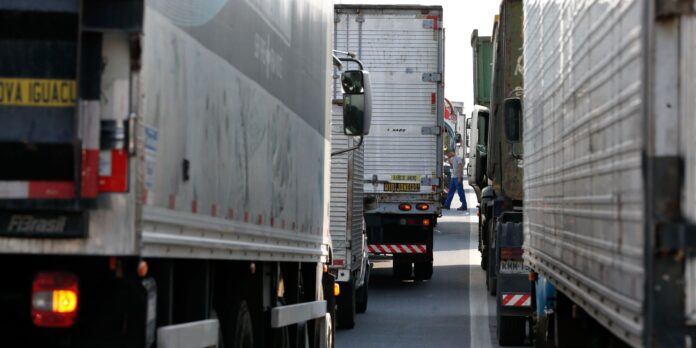 cmn-regulamenta-linha-de-r$-6-bi-para-financiamento-de-caminhoes