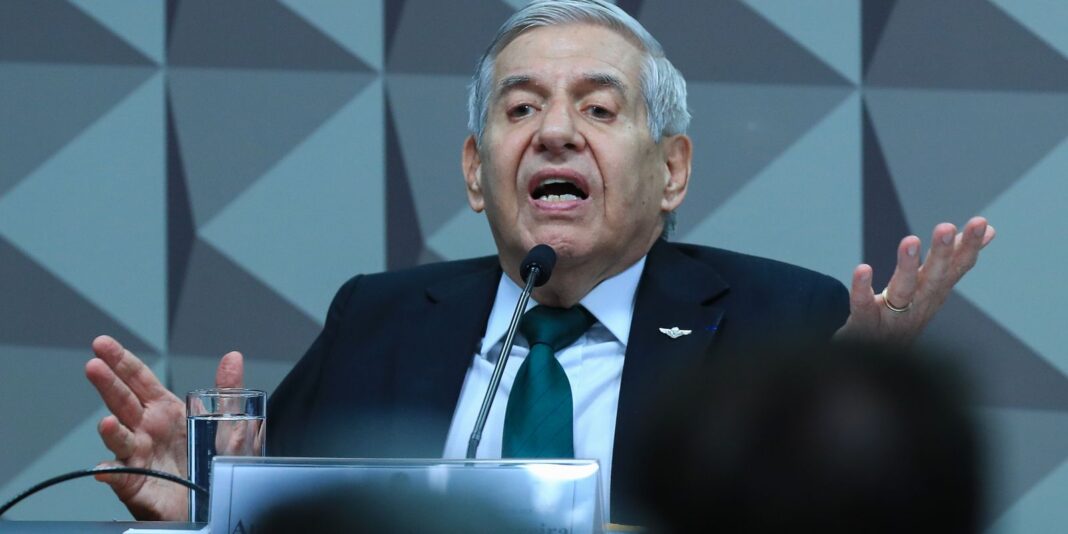 heleno-deixa-cela-no-comando-militar-para-cumprir-prisao-domiciliar