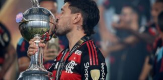 Arrascaeta é finalista no tradicional prêmio Rei da América arrascaeta-e-finalista-no-tradicional-premio-rei-da-america