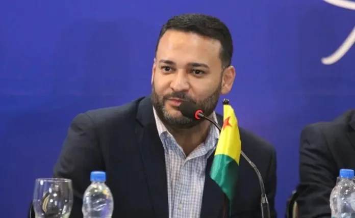 “compromisso”,-diz-aberson-carvalho-sobre-convocacao-de-434-professores-concursados