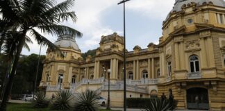 rio-sanciona-lei-de-adesao-ao-propag,-programa-para-refinanciar-divida