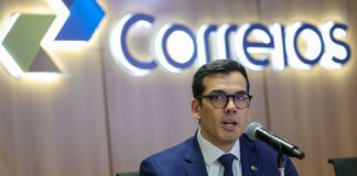 correios-preve-fechar-mil-agencias-e-15-mil-demissoes-voluntarias