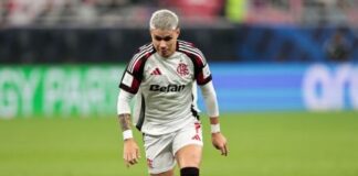 mercado:-vitao-chega-ao-rio-de-janeiro-para-assinar-com-fla-e-cruzeiro-mira-vina-e-cebolinha