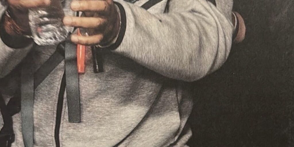 Trump publica suposta foto de Maduro em navio após captura – Cidade AC News trump-publica-suposta-foto-de-maduro-em-navio-apos-captura