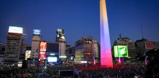 venezuelanos-no-exterior-reagem-a-ataque-dos-eua-e-queda-de-maduro