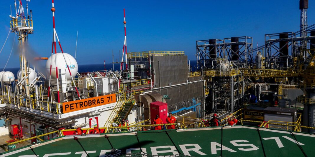 producao-de-petroleo-e-gas-atinge-4,921-milhoes-de-barris-em-novembro