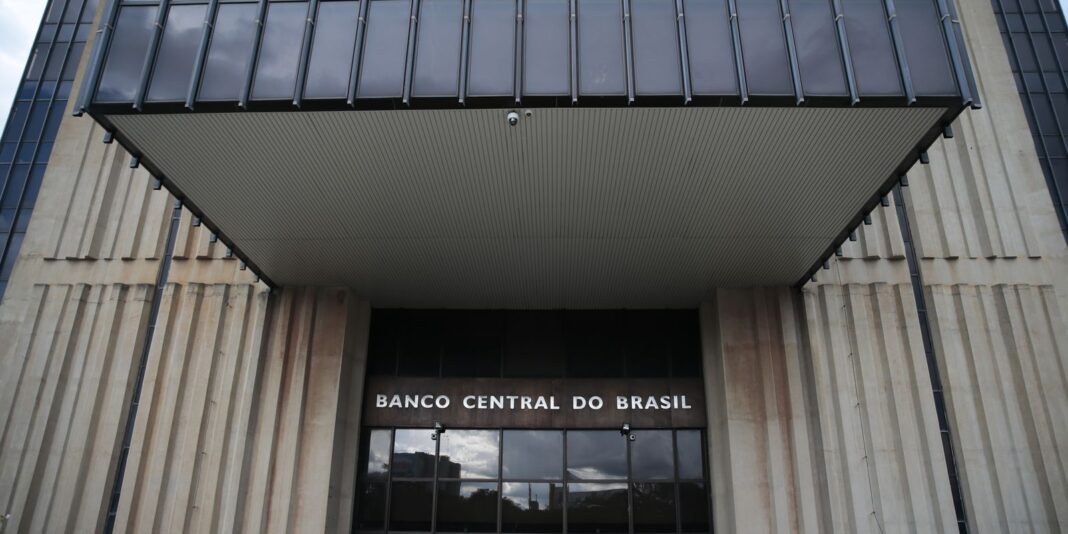 master:-tribunal-analisa-recurso-do-banco-central-sobre-inspecao