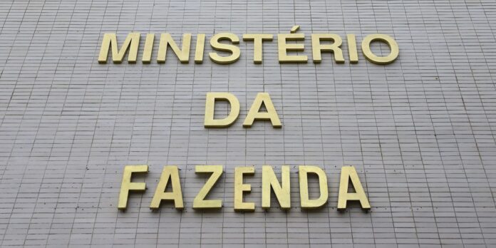 fazenda-comemora-ipca-de-4,26%-e-projeta-menor-inflacao-do-plano-real
