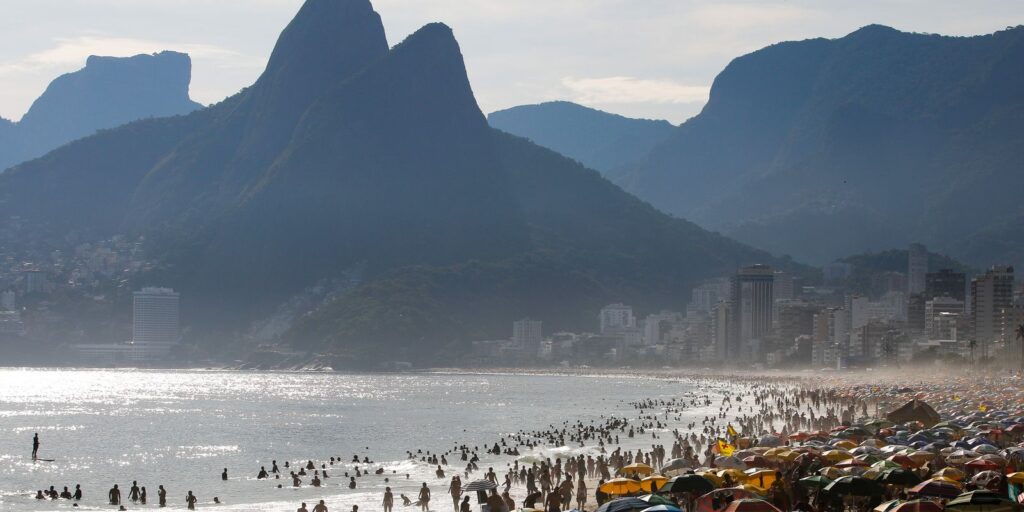Turismo brasileiro tem faturamento recorde de R$ 185 bi em 2025 – Cidade AC News turismo-brasileiro-tem-faturamento-recorde-de-r$-185-bi-em-2025