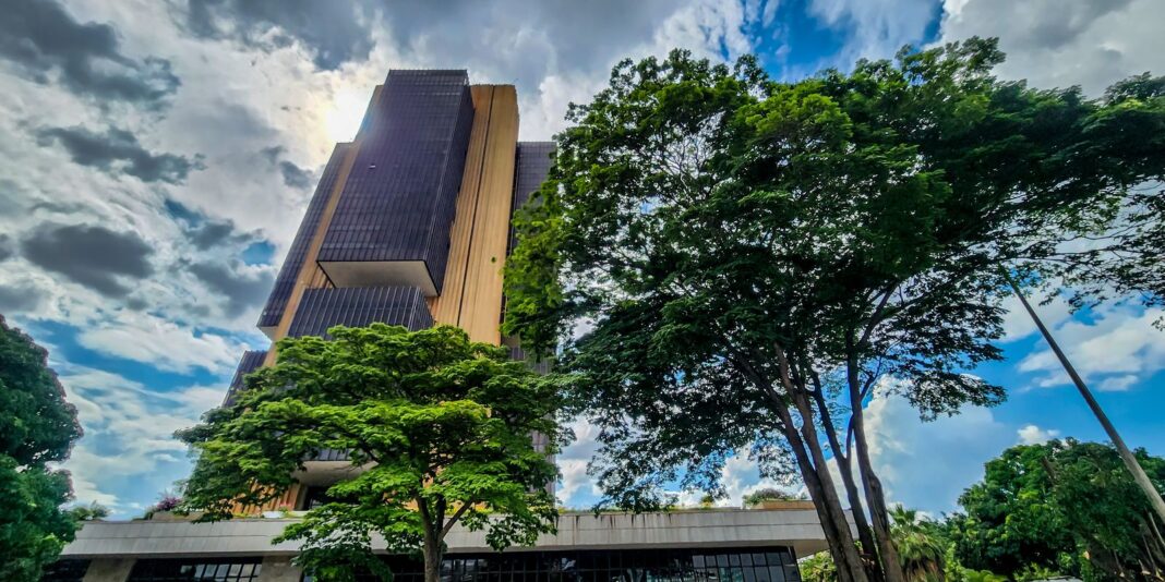 banco-central-desiste-de-recurso-contra-inspecao-do-tcu-no-caso-master