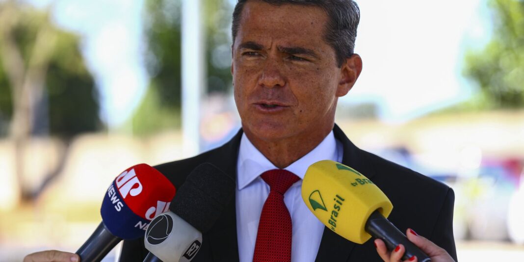 general-preso-por-golpe-vai-trabalhar-no-comando-militar-do-planalto