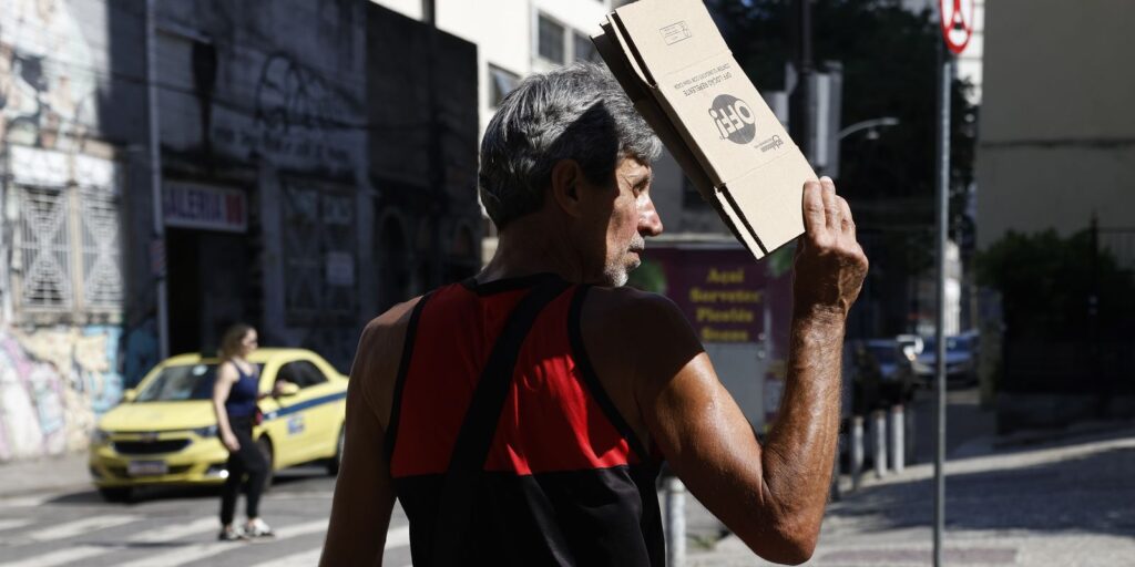 Defensorias acionam Justiça por medidas para enfrentar calor no Rio – Cidade AC News defensorias-acionam-justica-por-medidas-para-enfrentar-calor-no-rio