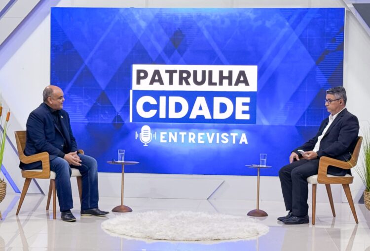 delegado-geral-da-pcac-apresenta-balanco-das-acoes-e-resultados-de-2025,-em-entrevista-ao-programa-patrulha-cidade
