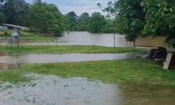 avanco-das-aguas-do-rio-azul-preocupa-moradores-da-comunidade-bom-sossego,-em-mancio-lima