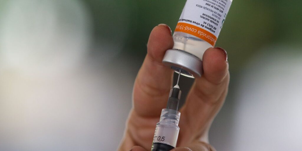 Há 5 anos, Brasil aplicava primeiras doses de vacina contra a covid-19 – Cidade AC News ha-5-anos,-brasil-aplicava-primeiras-doses-de-vacina-contra-a-covid-19