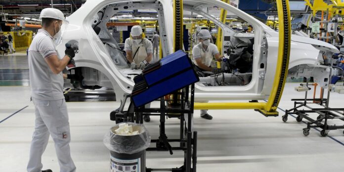 juros-altos-travam-credito-para-80%-das-industrias,-revela-pesquisa juros-altos-travam-credito-para-80%-das-industrias,-revela-pesquisa