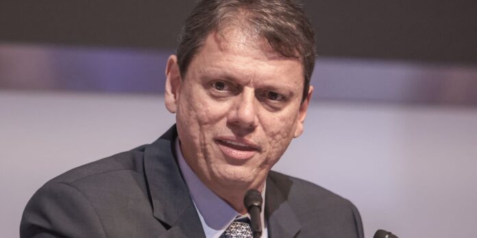 moraes-autoriza-tarcisio-a-visitar-bolsonaro-na-prisao-na-quinta-feira moraes-autoriza-tarcisio-a-visitar-bolsonaro-na-prisao-na-quinta-feira