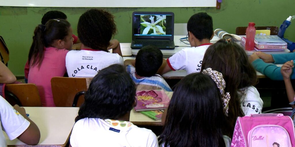 TV Brasil: racismo na escola é tema do Caminhos da Reportagem – Cidade AC News tv-brasil:-racismo-na-escola-e-tema-do-caminhos-da-reportagem