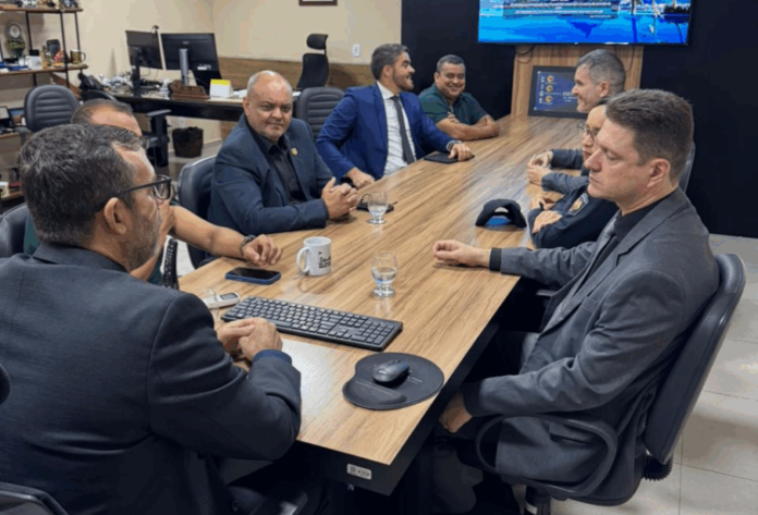 policia-civil-participa-da-renovacao-do-termo-de-cooperacao-da-ficco-no-acre