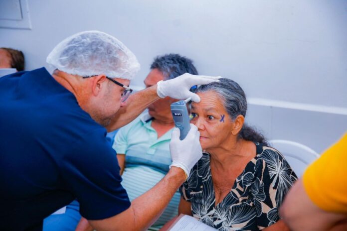 prefeitura-de-cruzeiro-do-sul-da-continuidade-ao-programa-olhar-de-carinho-com-mais-de-18-mil-procedimentos-oftalmologicos-ja-realizados