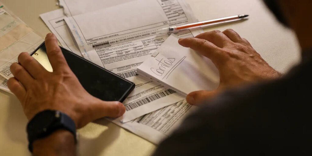 Salário mínimo de R$ 1.621 começa a ser pago nesta segunda – Cidade AC News salario-minimo-de-r$-1.621-comeca-a-ser-pago-nesta-segunda