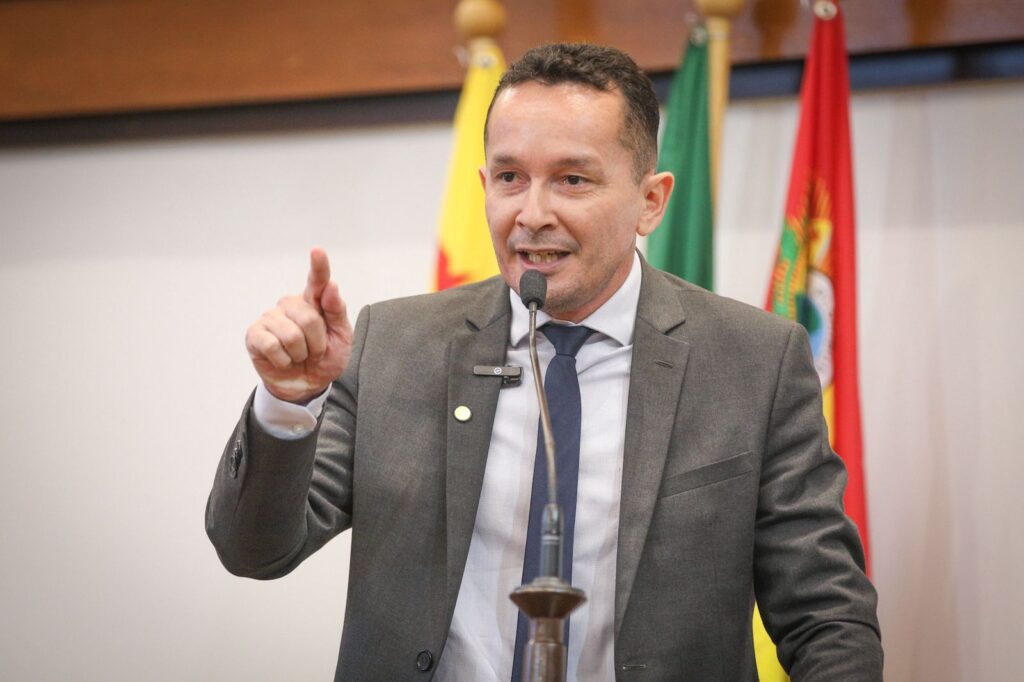 adailton-cruz-denuncia-colapso-na-saude-de-feijo-e-critica-tentativa-de-privatizacao-de-hospital-no-acre