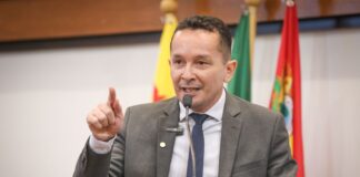 adailton-cruz-denuncia-colapso-na-saude-de-feijo-e-critica-tentativa-de-privatizacao-de-hospital-no-acre