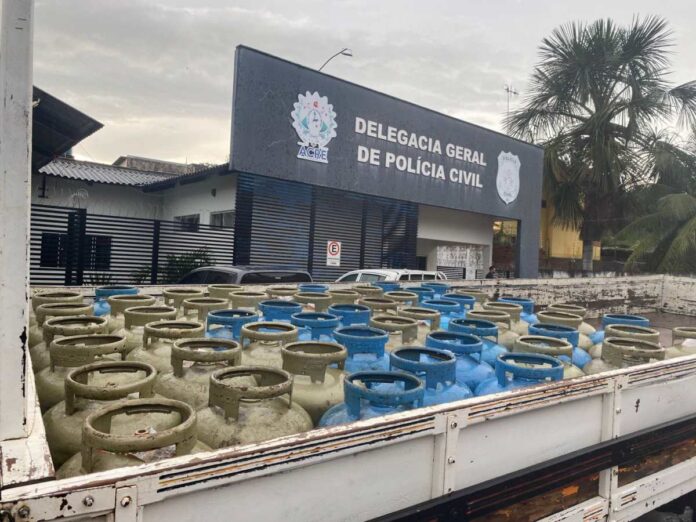 acao-integrada-de-dois-nucleos-estrategicos-da-policia-civil-recupera-54-botijas-de-gas-em-menos-de-24-horas-em-cruzeiro-do-sul