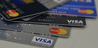 percentual-de-familias-com-dividas-cresce,-mas-inadimplencia-cai