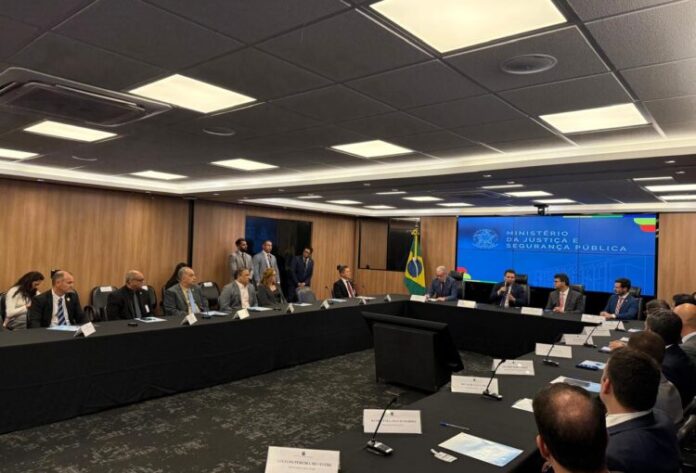 delegado-geral-da-policia-civil-do-acre-participa-de-reuniao-nacional-com-o-ministro-da-justica-e-seguranca-publica