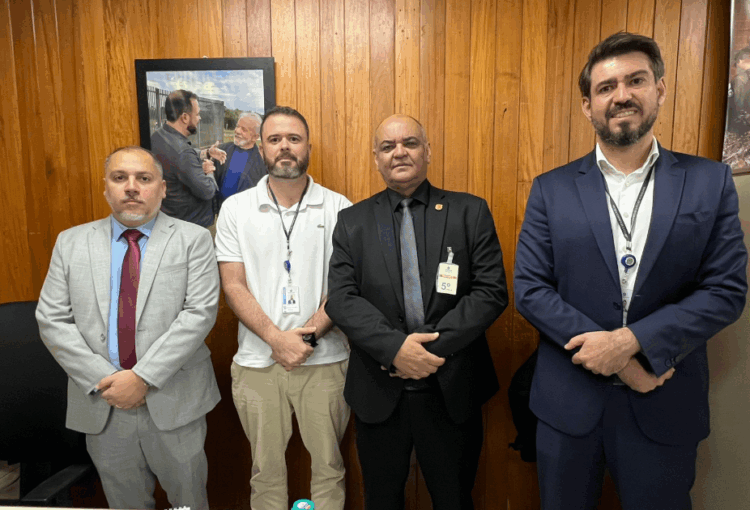 delegado-geral-da-policia-civil-do-acre-realiza-visita-institucional-a-forca-nacional-e-ao-mjsp