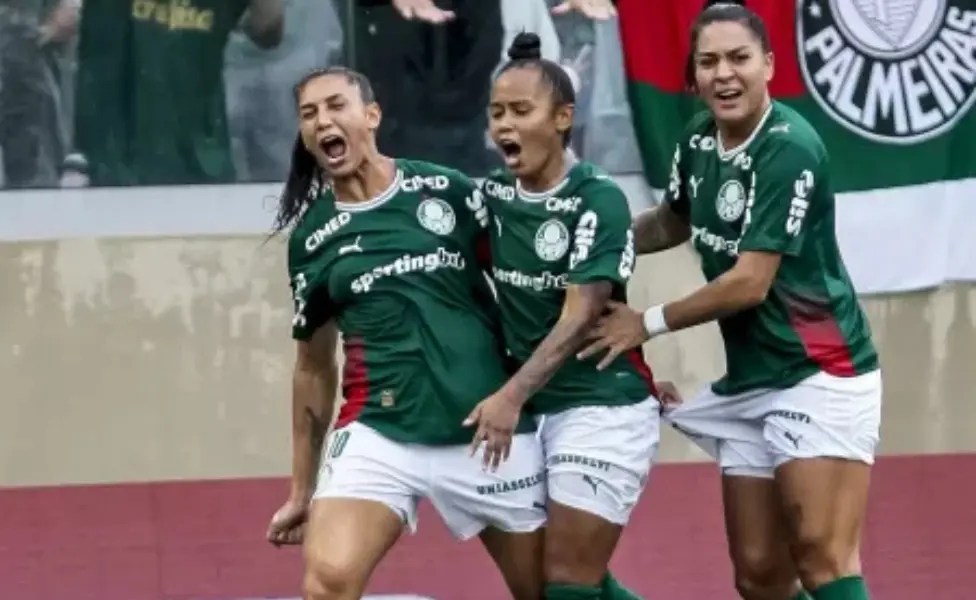 palmeiras-vence-corinthians-nos-penaltis-e-e-campeao-da-supercopa-feminina